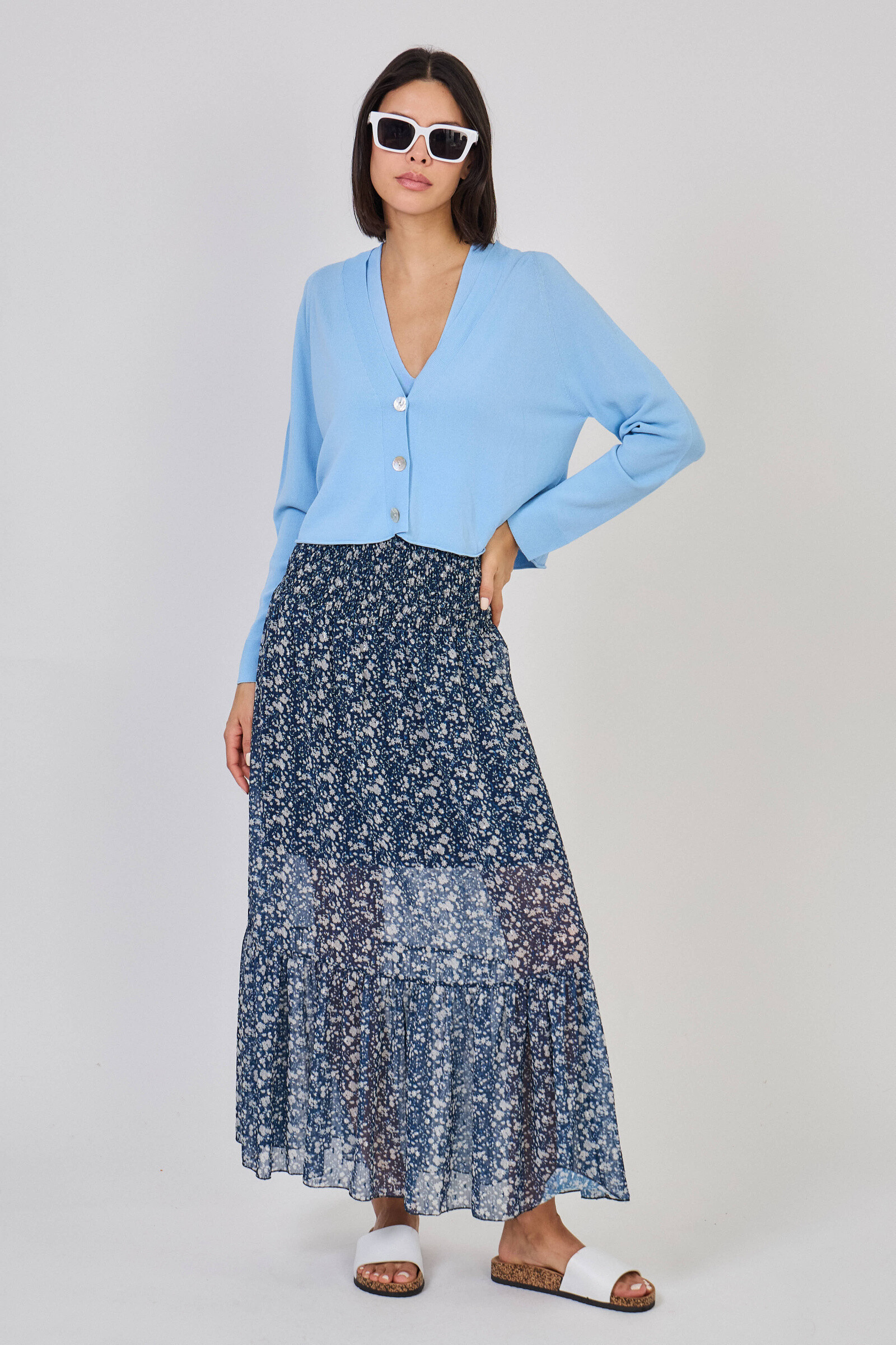 Grossiste Max & Enjoy (Vêtements) - Gilet court à bouton en maille froide sans couture