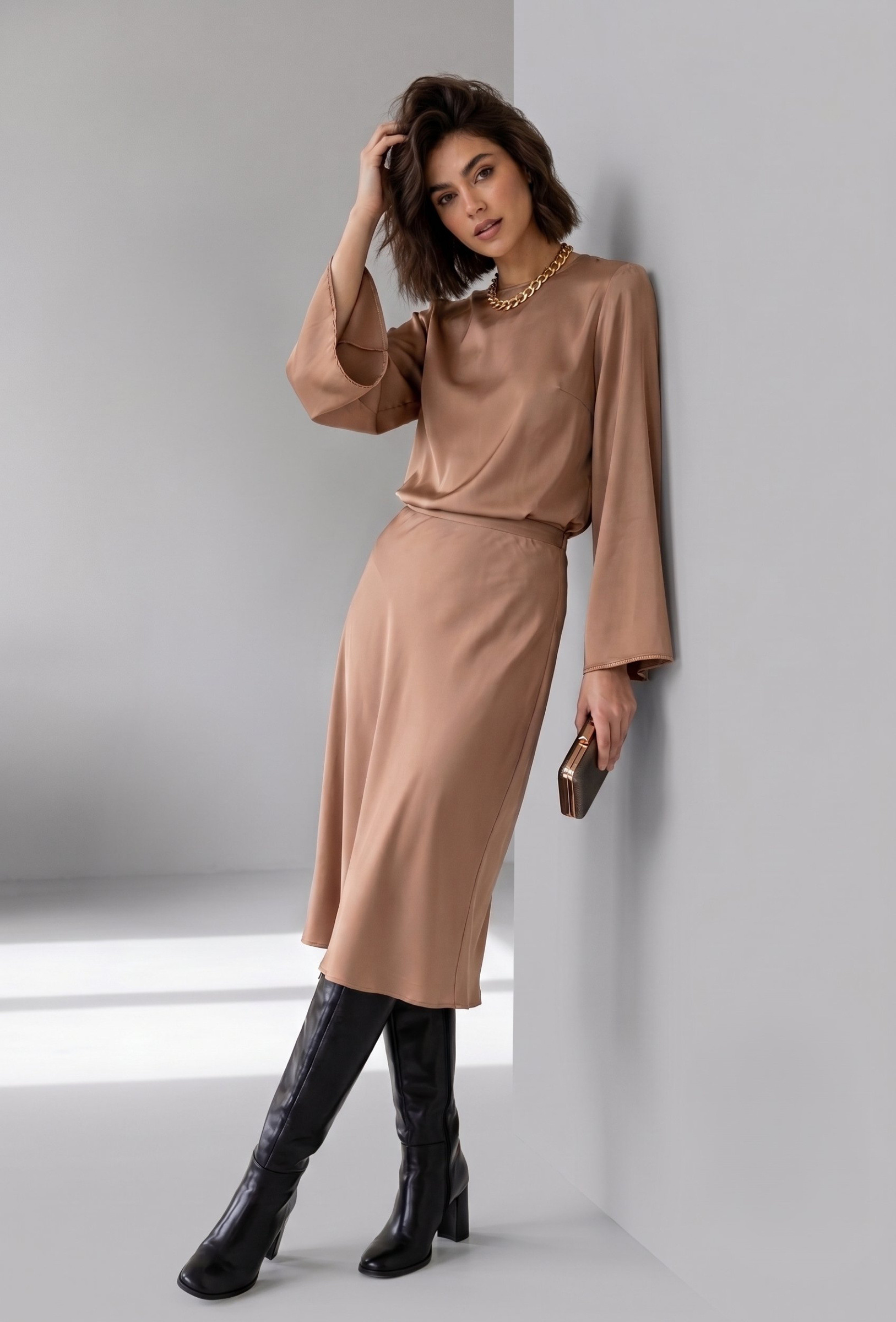 Großhändler Max & Enjoy (Vêtements) - Einfarbiger Rock aus Polyester mit Satin-Effekt, elastischer Bund, ausgestellter Schnitt