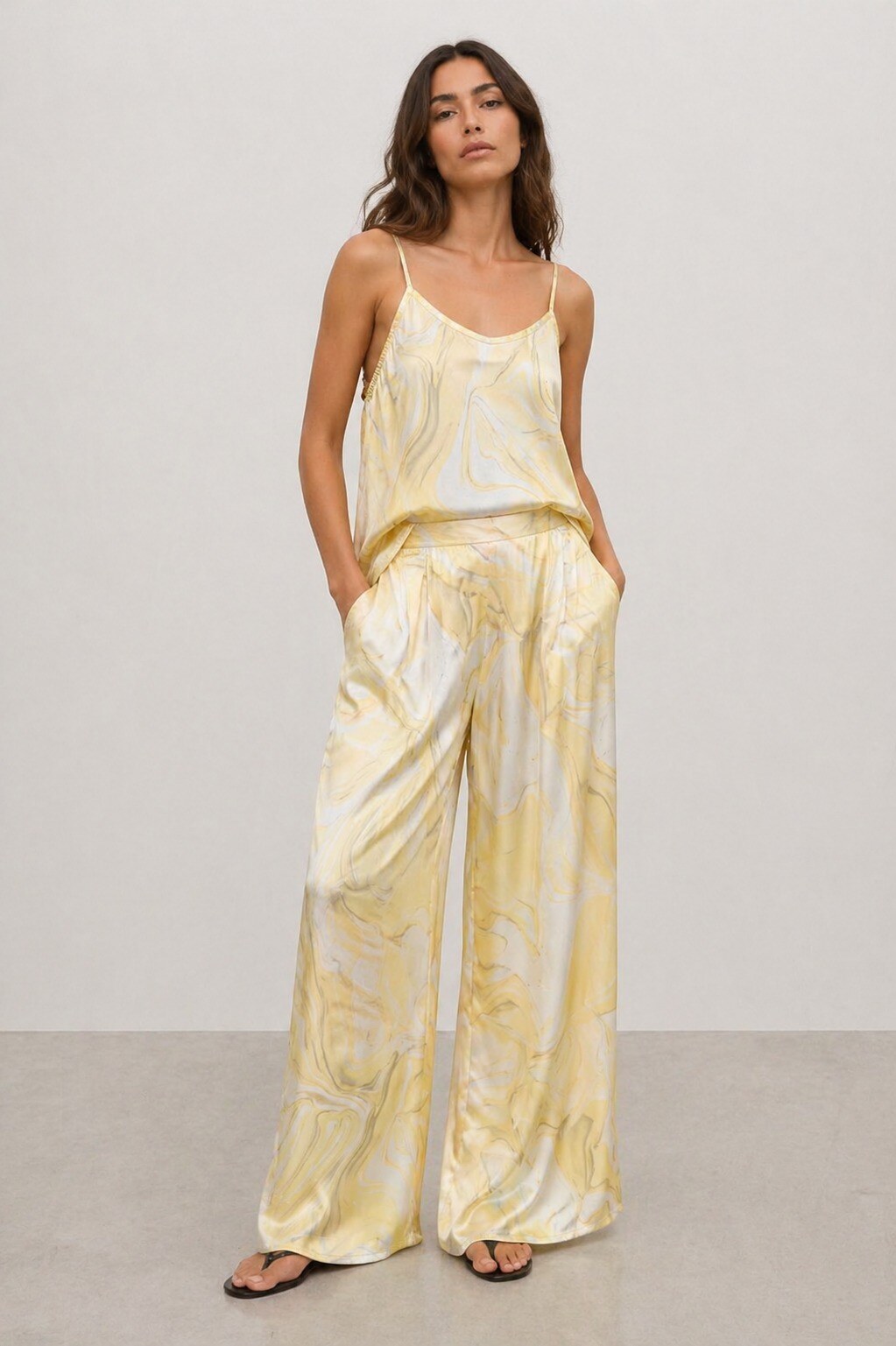 Wholesaler Max & Enjoy (Vêtements) - Flowy marble print trousers