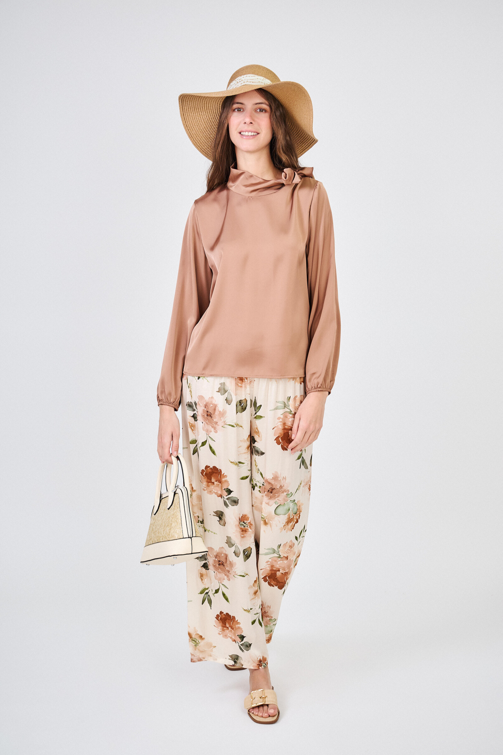 Mayorista Max & Enjoy (Vêtements) - Pantalones de estampado floral fluido en seda mixta en efecto de satén de seda mixta
