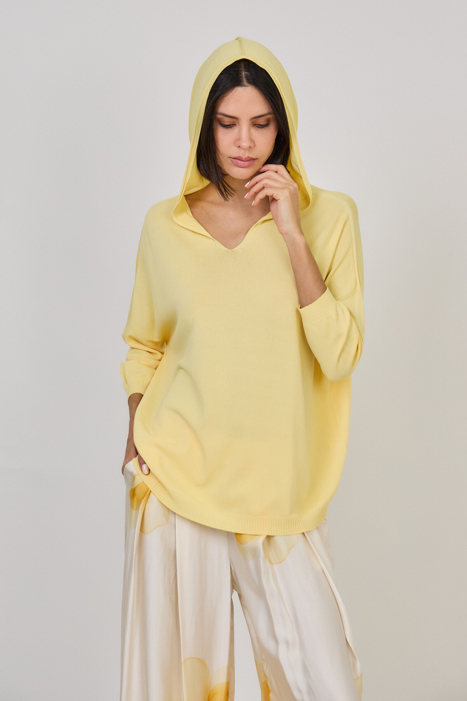 Grossiste Max & Enjoy (Vêtements) - Pull à capuche en maille froide sans couture