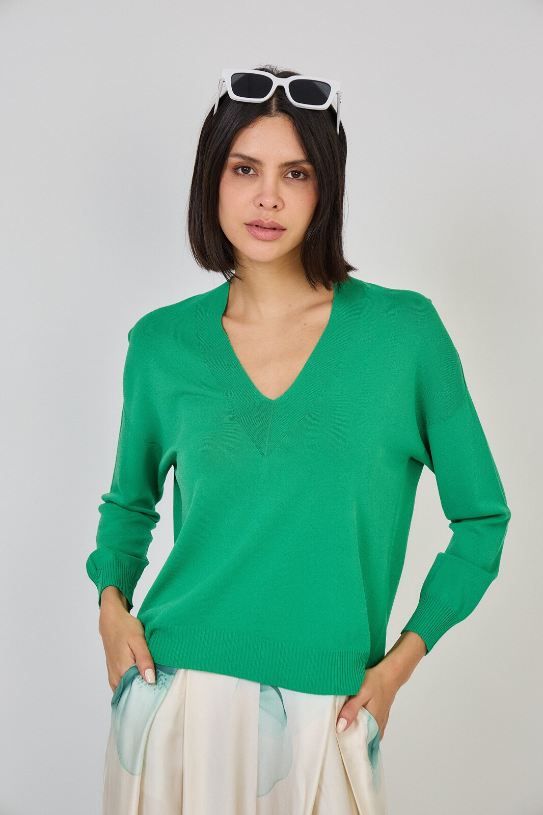 Grossista Max & Enjoy (Vêtements) - Maglione a maglia fredda senza cuciture con scollo a V