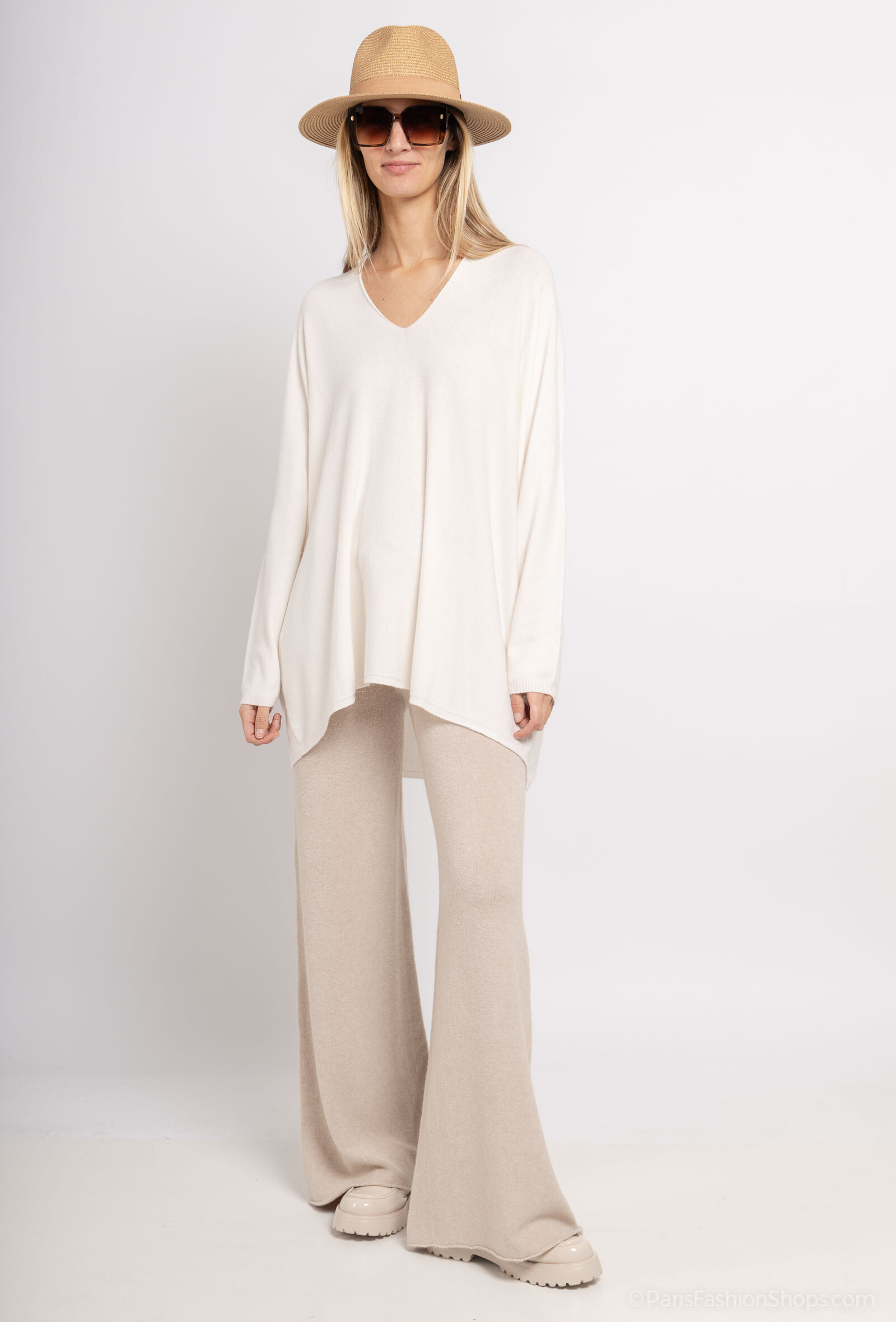 Grossiste Max & Enjoy (Vêtements) - Pull col v oversize ultrafin sans couture