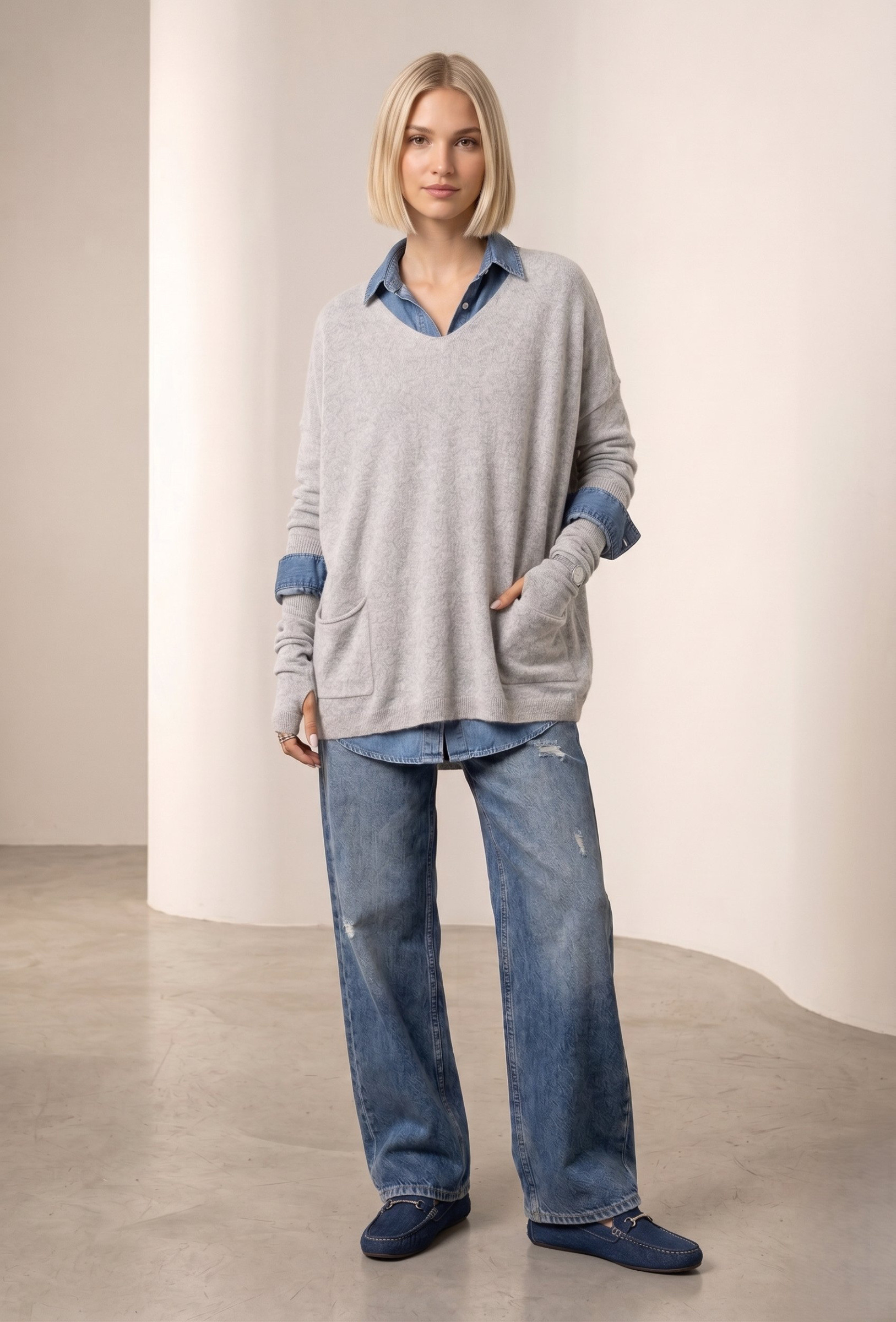 Grossiste Max & Enjoy (Vêtements) - Pull oversize col bateau sans couture, manches longues, 2 poches