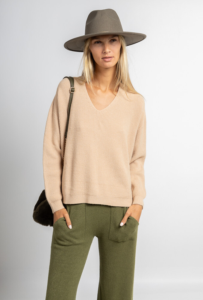 Grossista Max & Enjoy (Vêtements) - Maglione a coste senza cuciture con scollo a V-27087