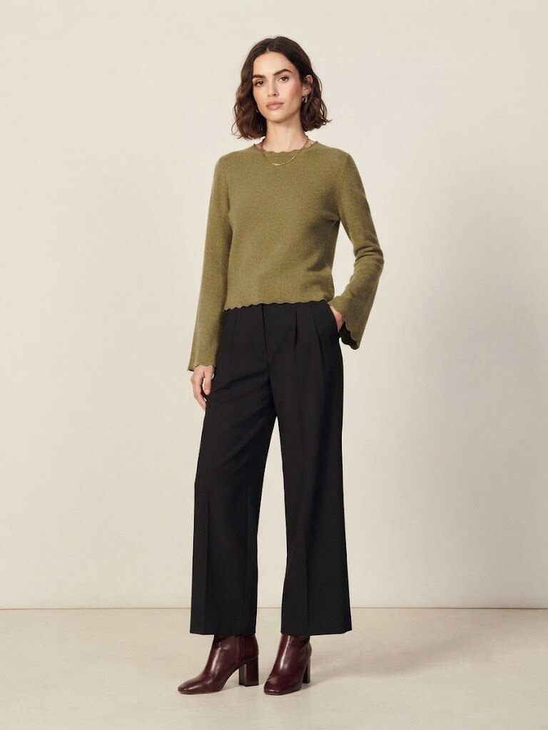 Grossiste Max & Enjoy (Vêtements) - Pull col rond bordé d'une finition dentelée sans couture