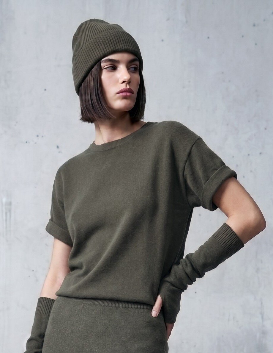 Grossiste Max & Enjoy (Vêtements) - Pull court col montant sans couture au toucher cachemire