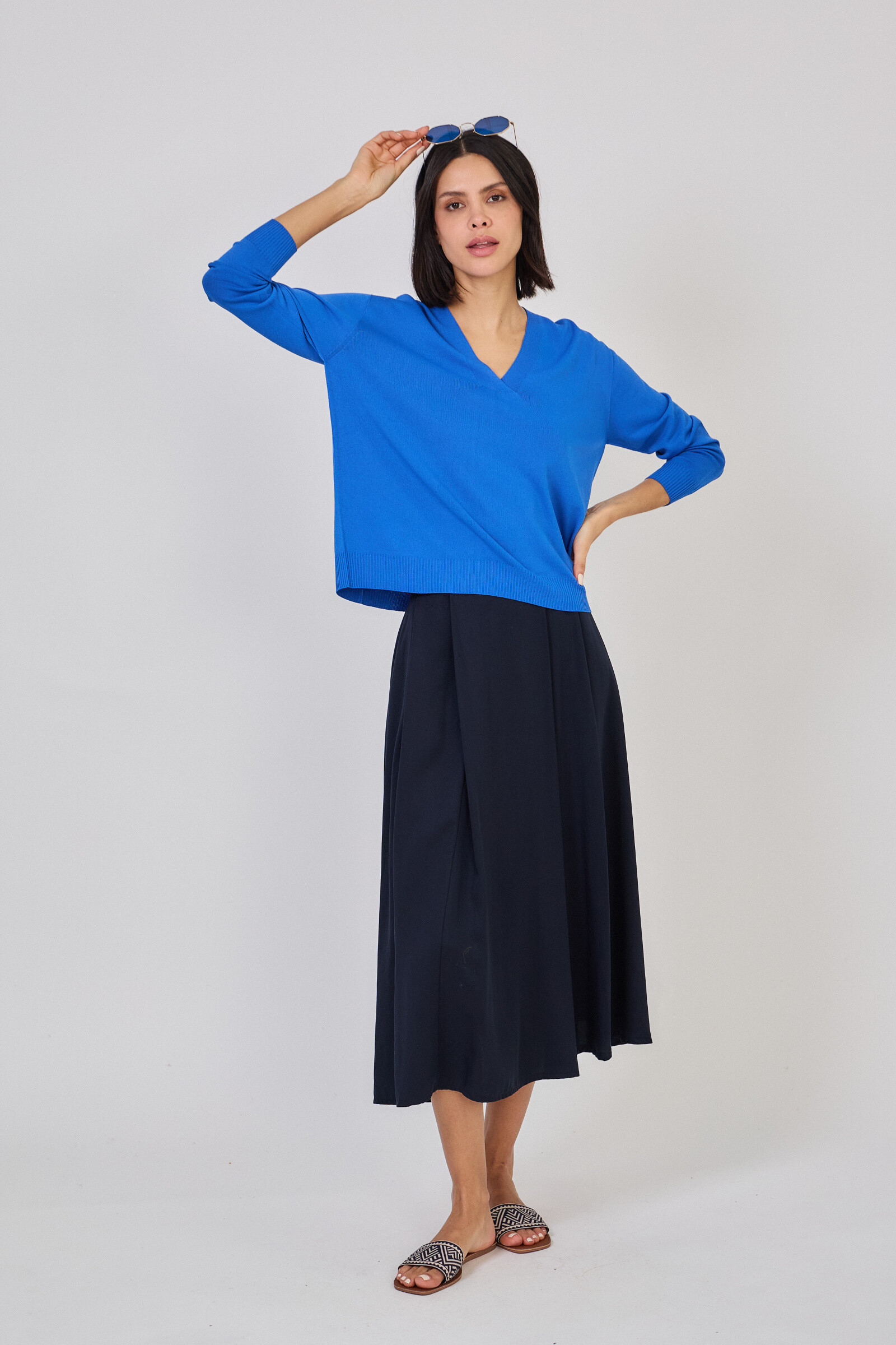 Grossiste Max & Enjoy (Vêtements) - Pull col v en maille froide sans couture