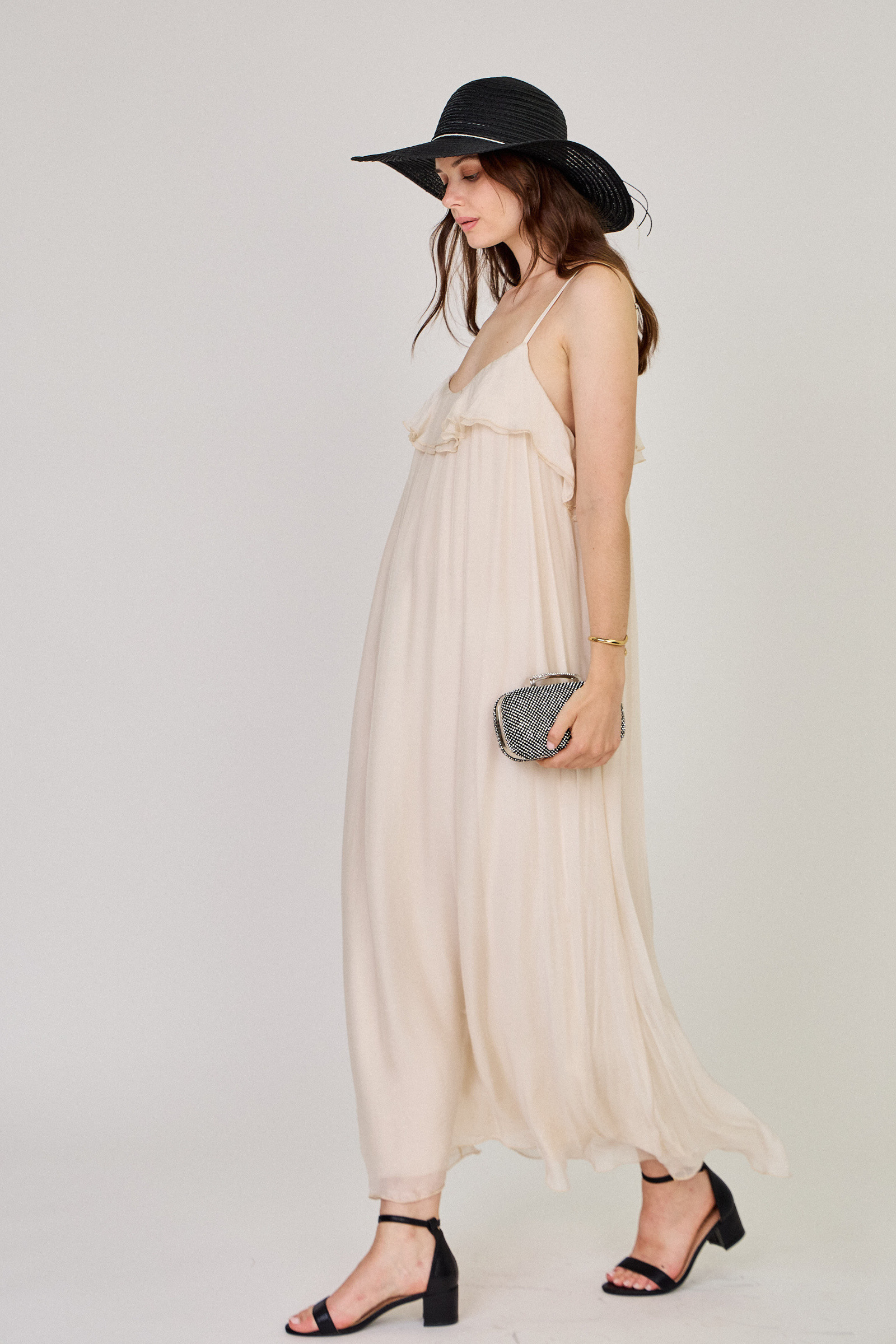 Grossiste Max & Enjoy (Vêtements) - Robe longue volantée à bretelles en soie mélangée
