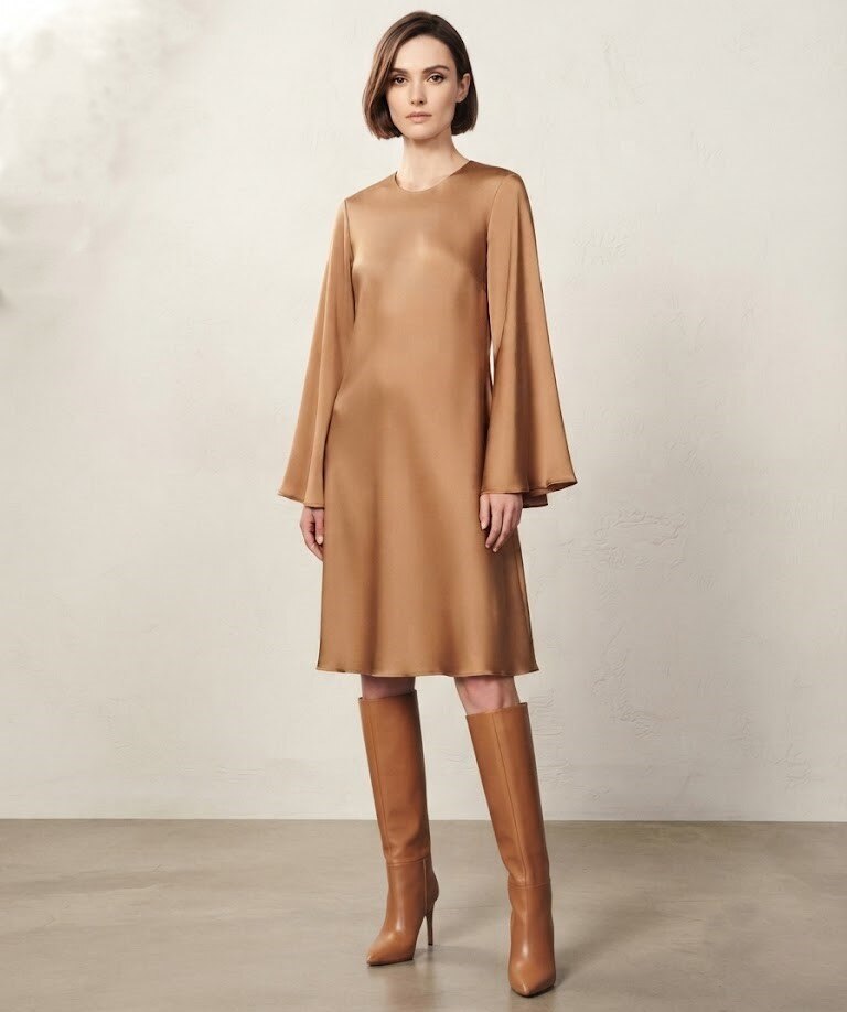 Grossiste Max & Enjoy (Vêtements) - Robe unie effet satiné