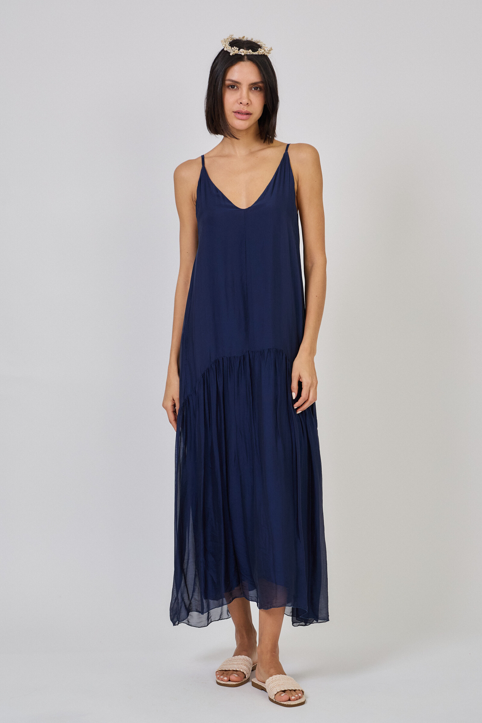 Großhändler Max & Enjoy (Vêtements) - Langes Seidenkleid mit Trägern aus schwebender Seide