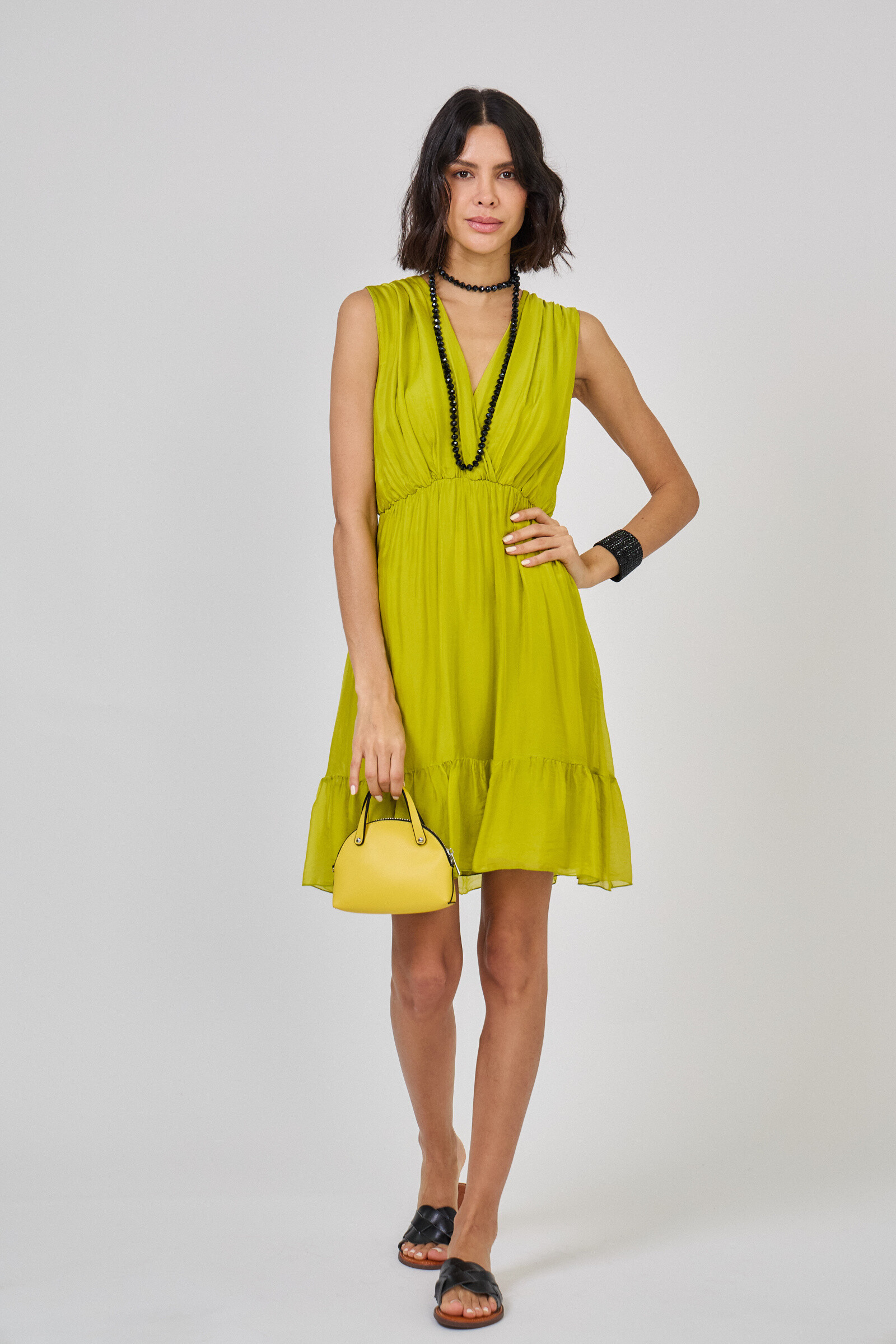 Grossiste Max & Enjoy (Vêtements) - Robe courte en soie vaporeuse