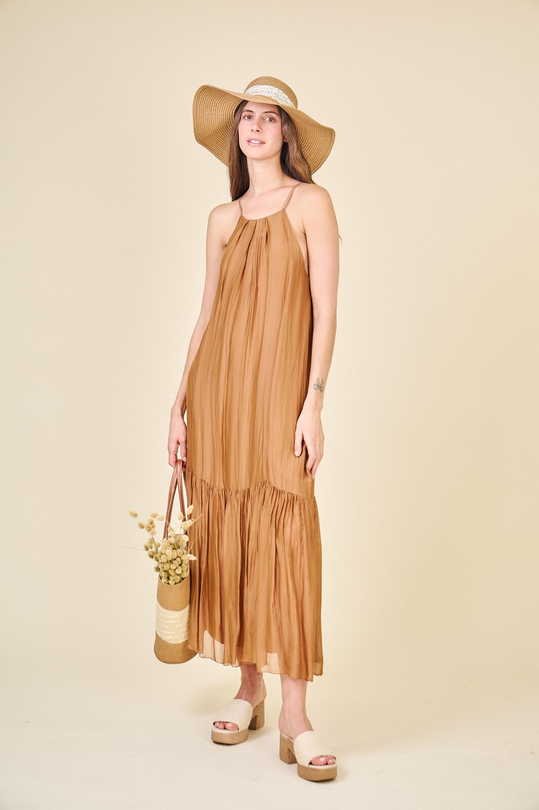 Wholesaler Max & Enjoy (Vêtements) - Long dress with bare shoulders in blended silk with a vaporous effect