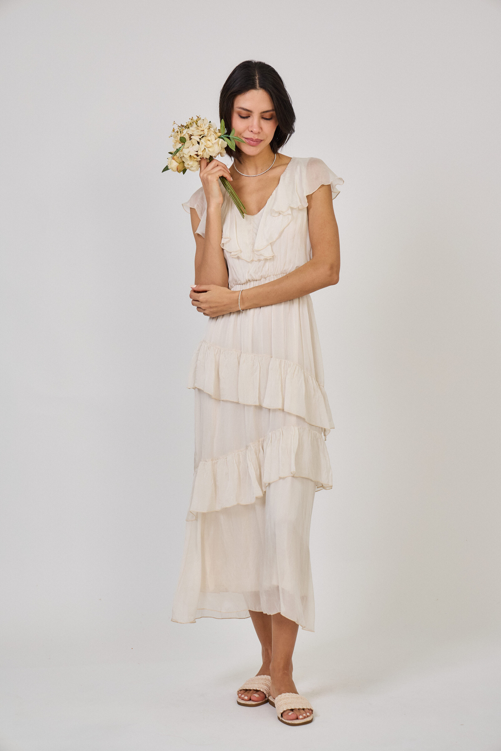 Grossiste Max & Enjoy (Vêtements) - Robe longue à volant en soie mélangée effet vaporeux