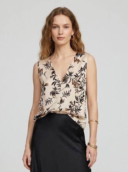 Wholesaler Max & Enjoy (Vêtements) - Satin Silk Tank Top – Floral Print