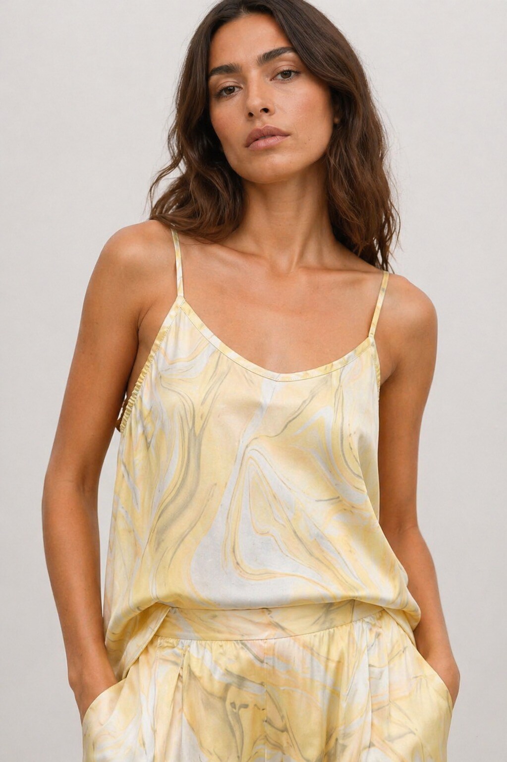 Grossista Max & Enjoy (Vêtements) - Top fluido con stampa marmo
