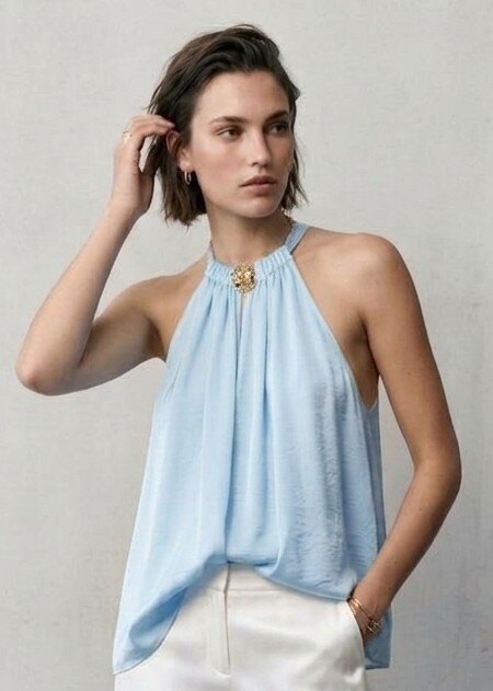 Grossiste Max & Enjoy (Vêtements) - Top Fluide Col Bijou – Soie Vaporeuse