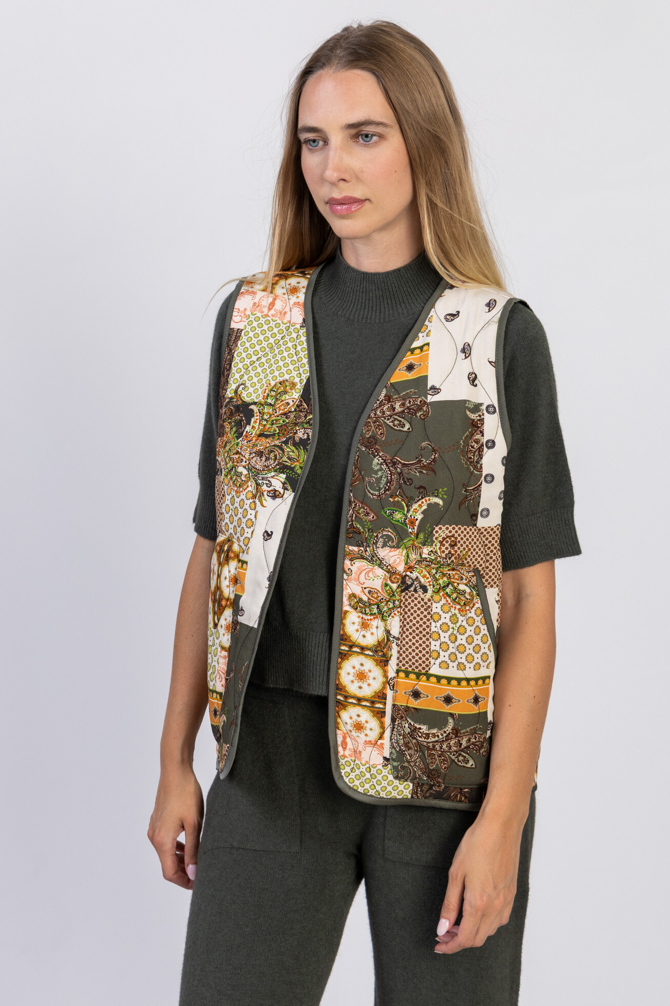 Grossiste Max & Enjoy (Vêtements) - Veste matelassée sans manches 8918-1