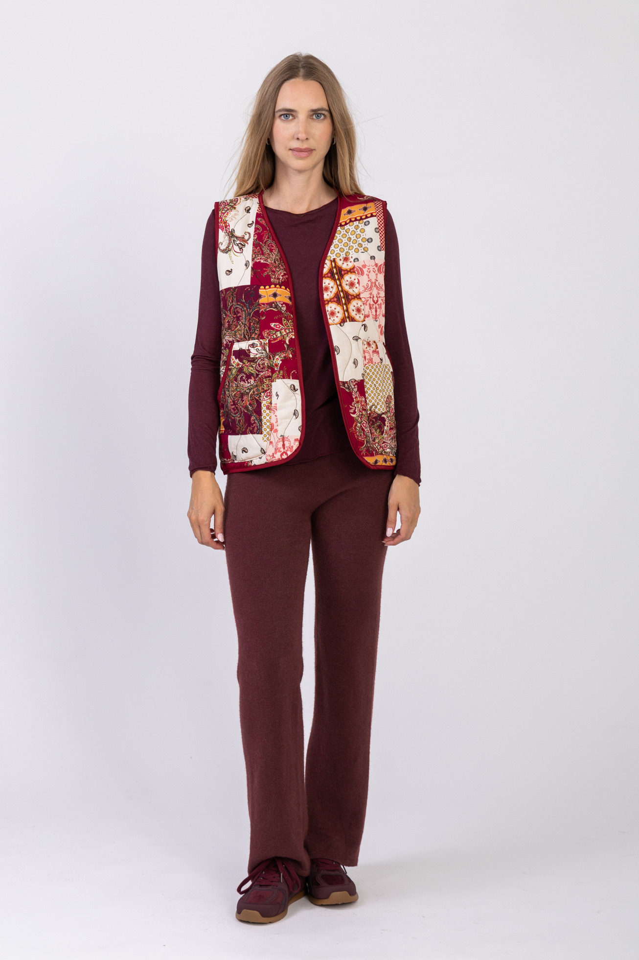 Wholesaler Max & Enjoy (Vêtements) - Sleeveless quilted jacket with patchwork print