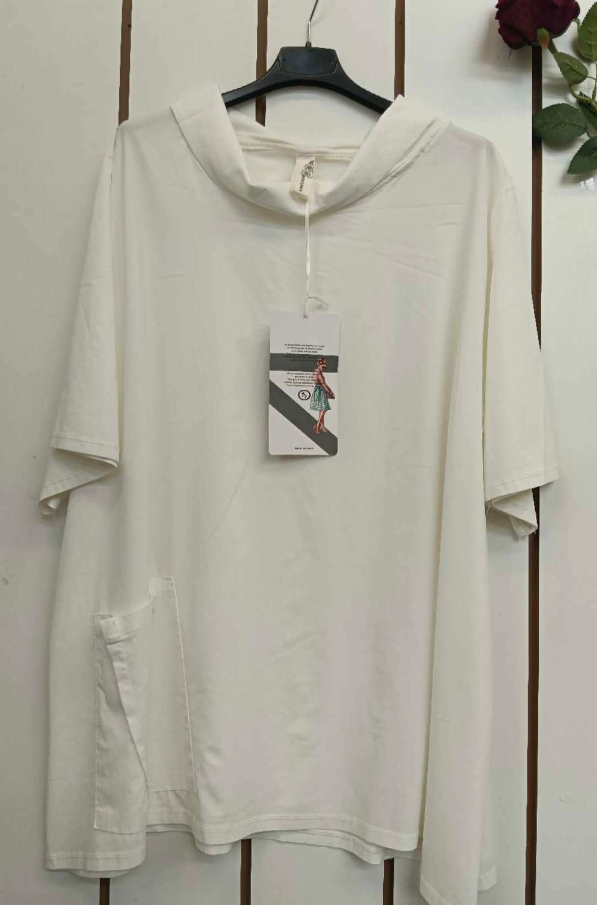 Wholesaler max tg - T-shirts