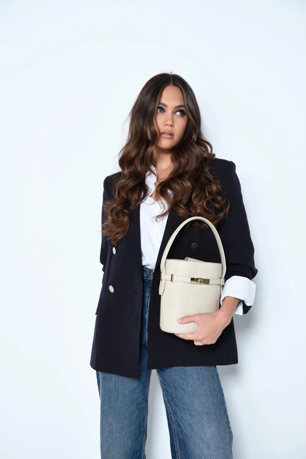 Großhändler MAXFLY - LEDER-BEUTELTASCHE MIT ELEGANTEM ACCESSOIRE