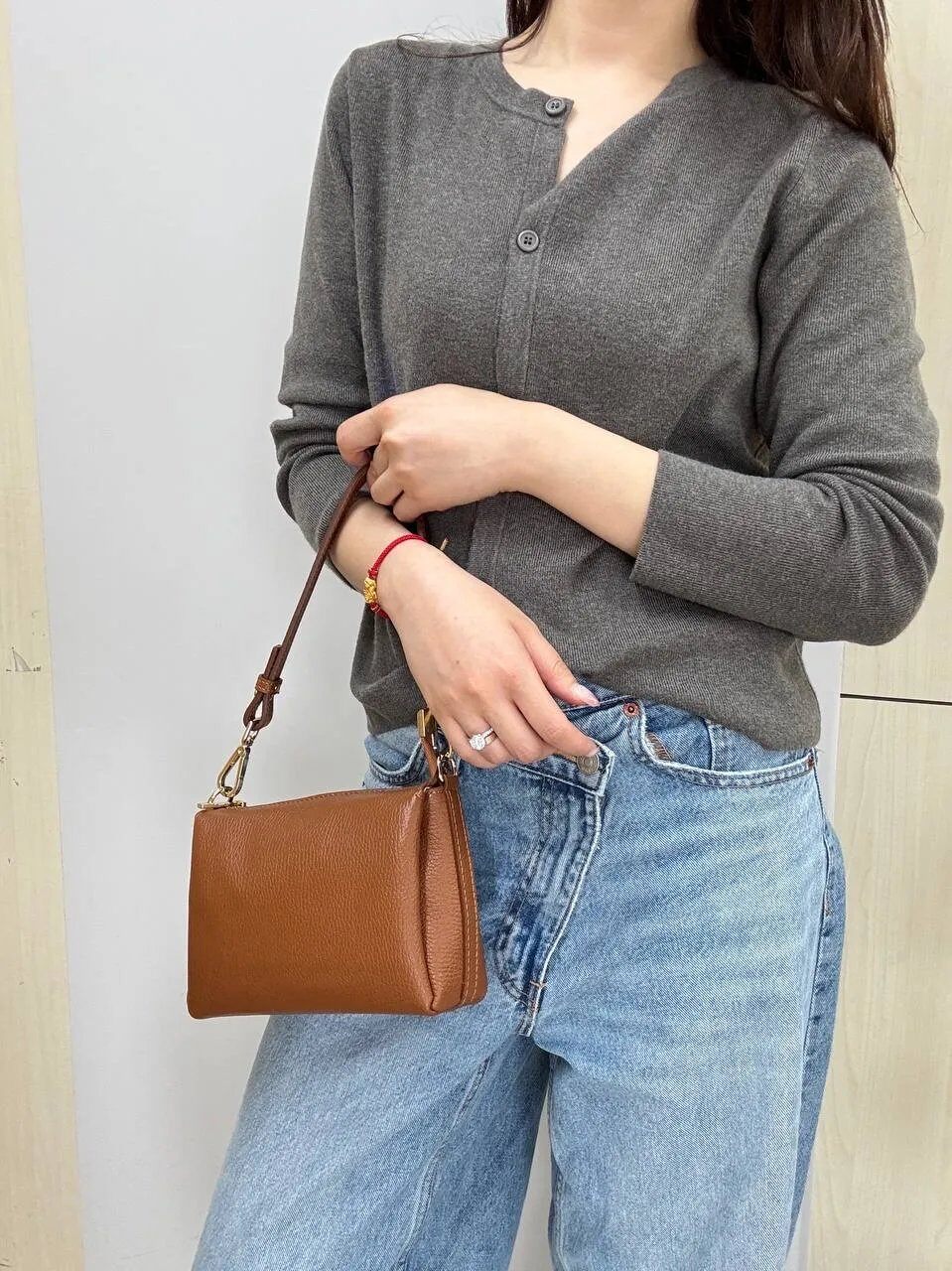 Mayorista MAXFLY - BOLSO PEQUEÑO CON 3 COMPARTIMENTOS