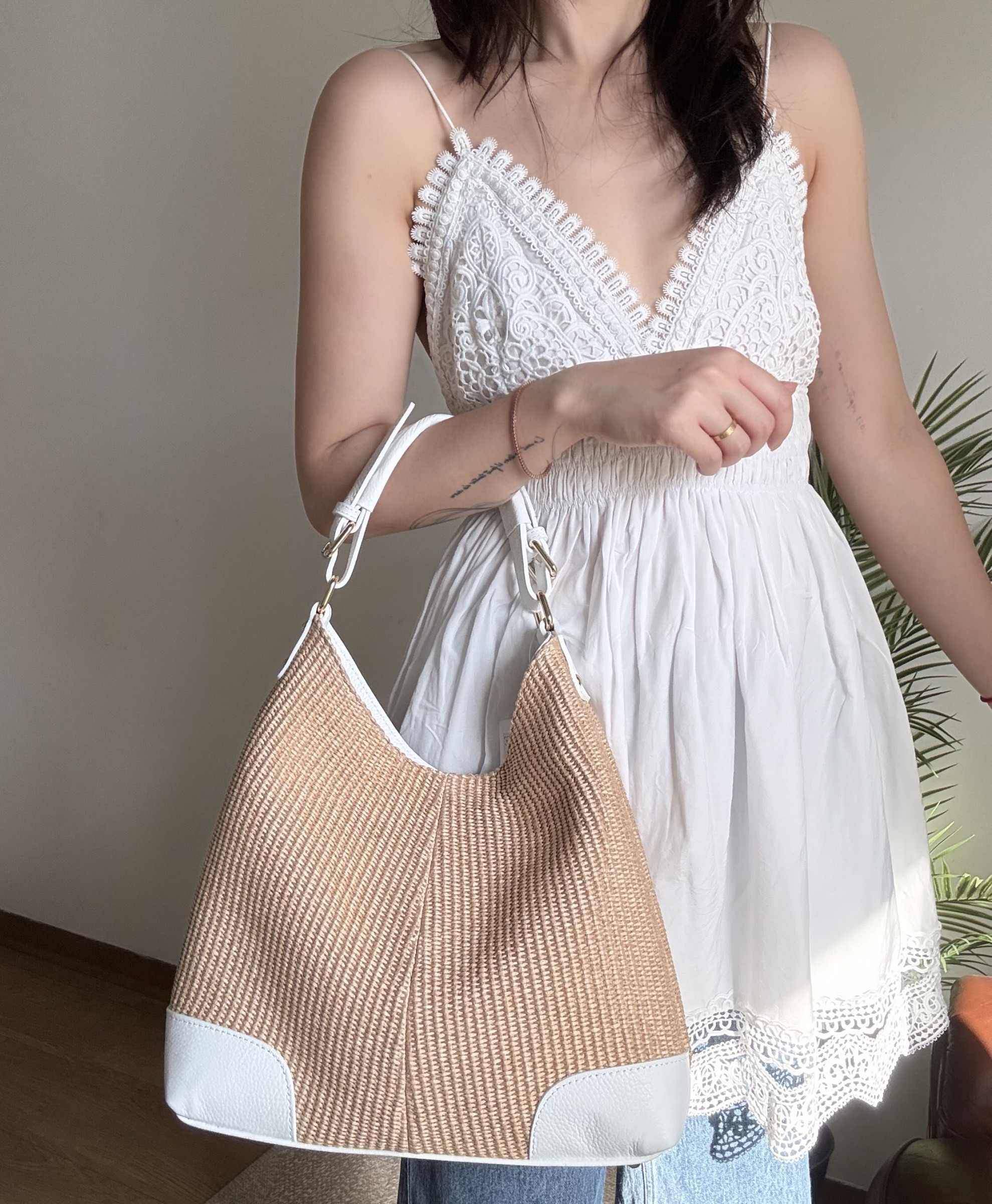 Mayorista MAXFLY - BOLSOS DE CUERO CLÁSICOS EN RAFIA Y CUERO