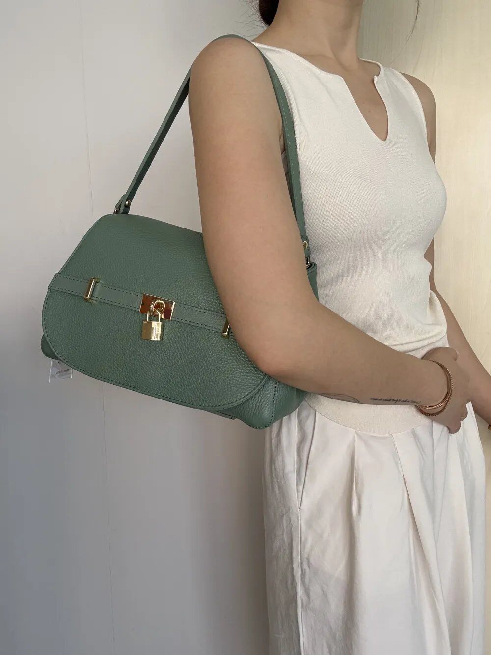 Grossiste MAXFLY - SACS EN CUIR ÉLÉGANTS AVEC GRANDE RABAT