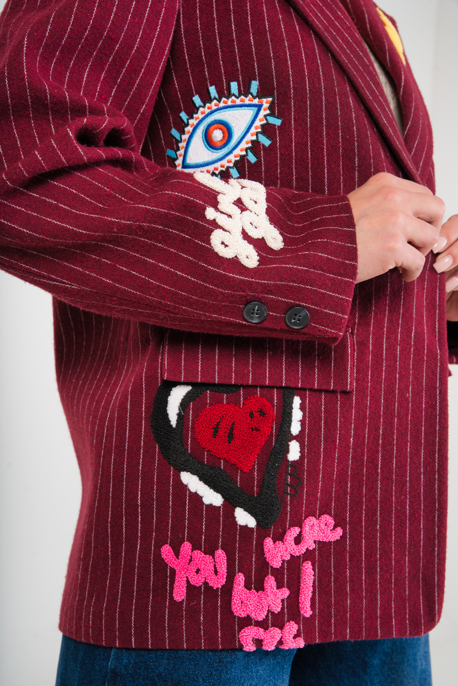 Blazer Jacke mit farbiger Stickerei und Patch! - Burgunderrot - 3 - Großformat