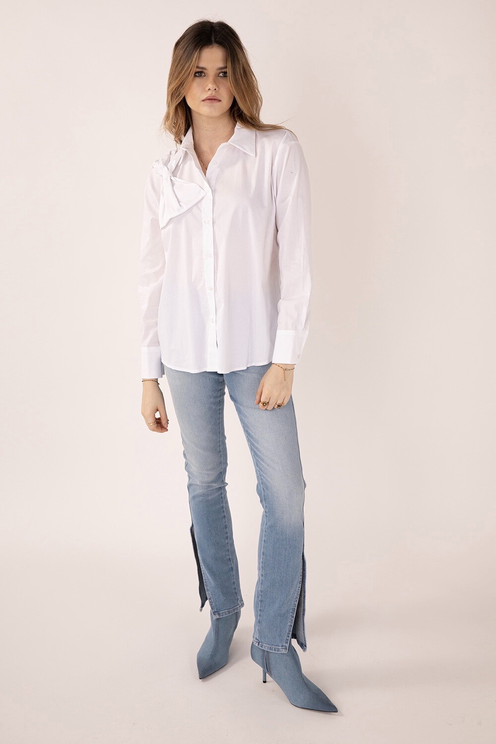 Wholesaler MAXMILA PARIS - Cotton Shirt with Bow - Elegance and Comfort