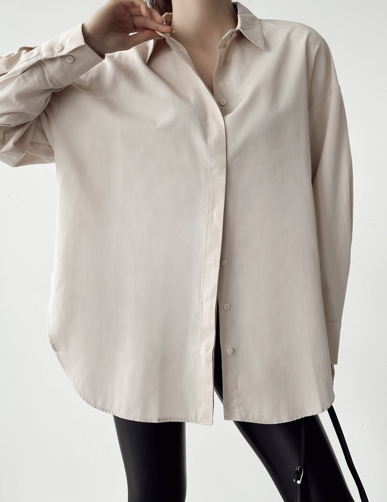 Wholesaler MAXMILA PARIS - Oversized Cotton Shirt - Casual Elegance