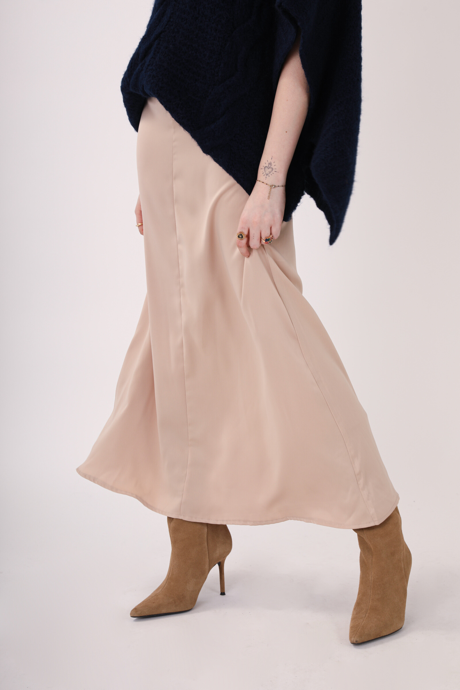 Wholesaler MAXMILA PARIS - ANALIA satin effect skirt
