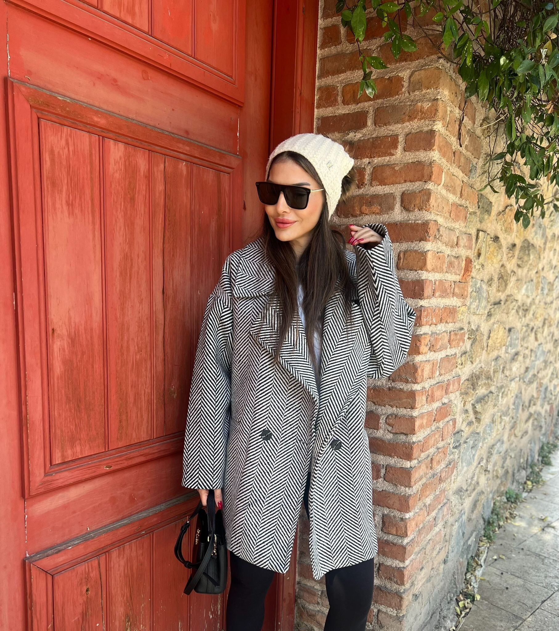 Wholesaler MAXMILA PARIS - Elegant herringbone coat for women