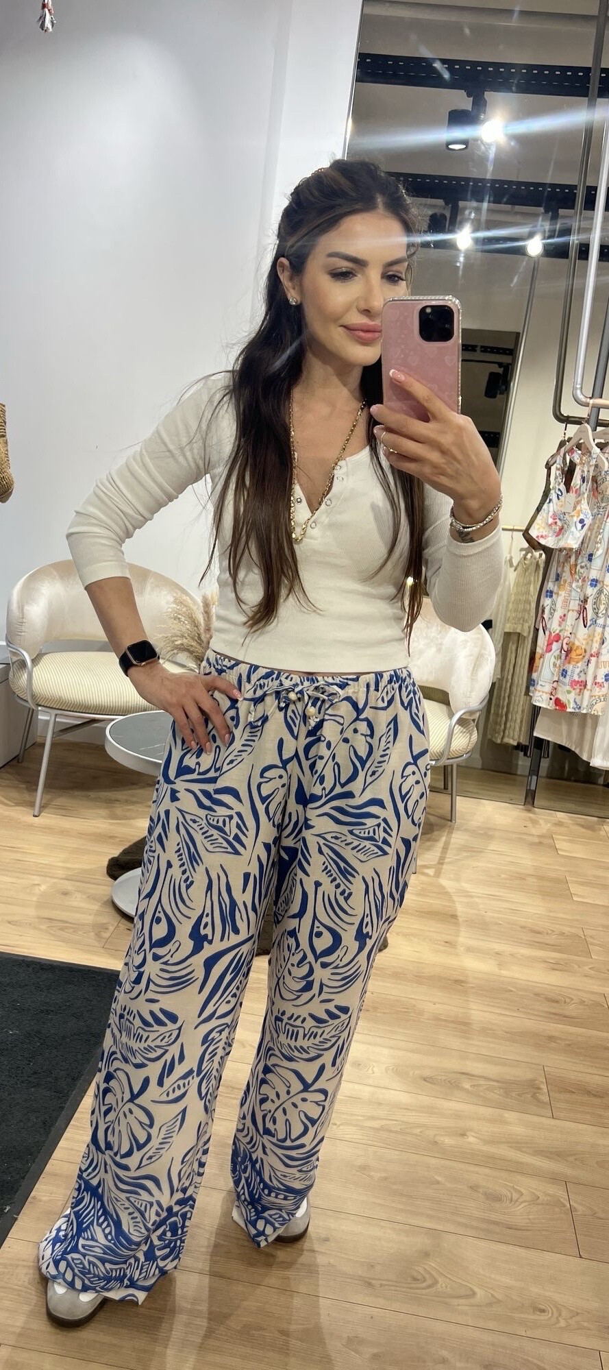 Grossista MAXMILA PARIS - Pantaloni fluidi oasi con stampa tropicale e vegetale