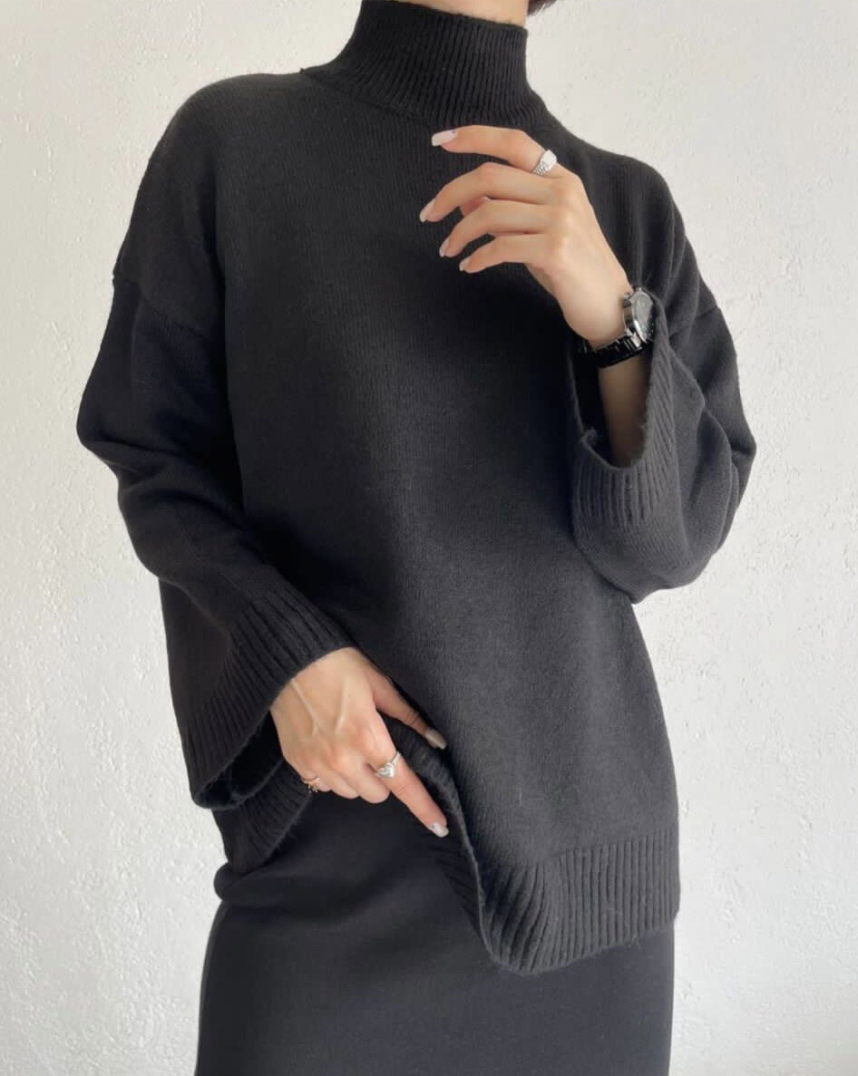 Pullover mit Trichterkragen und ausgestellten Ärmeln - Schwarz - 1 - Großformat
