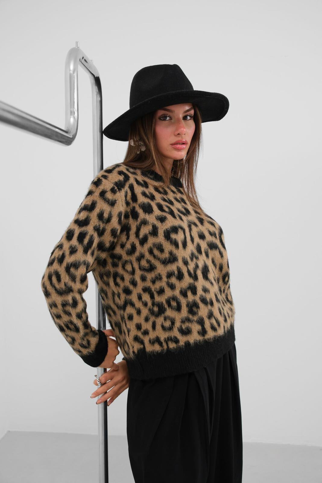 Wholesaler MAXMILA PARIS - Feline patterned sweater