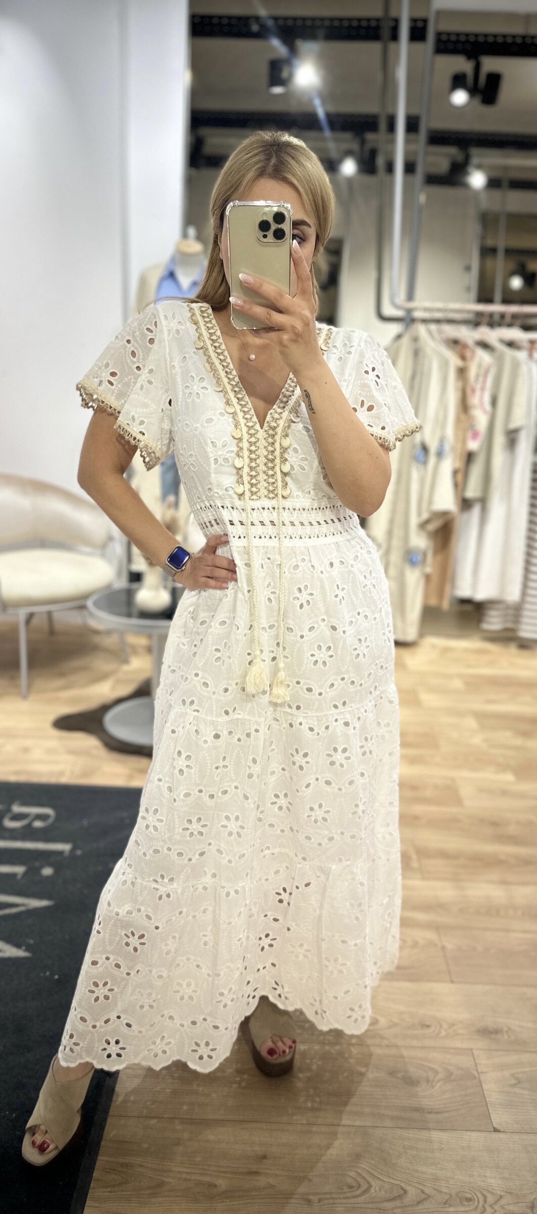 Wholesaler MAXMILA PARIS - LEVAN bohemian floral lace dress