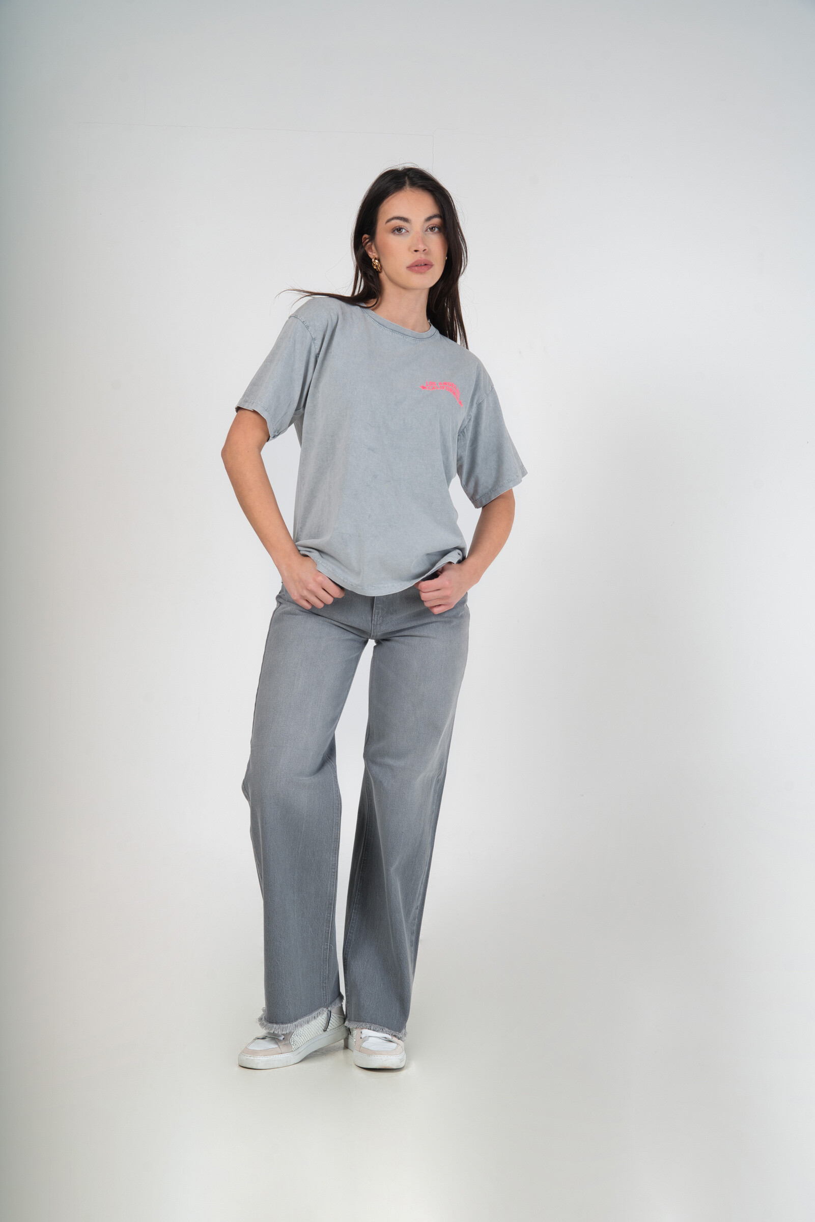 Grossista MAXMILA PARIS - T-shirt in stile Los Angeles