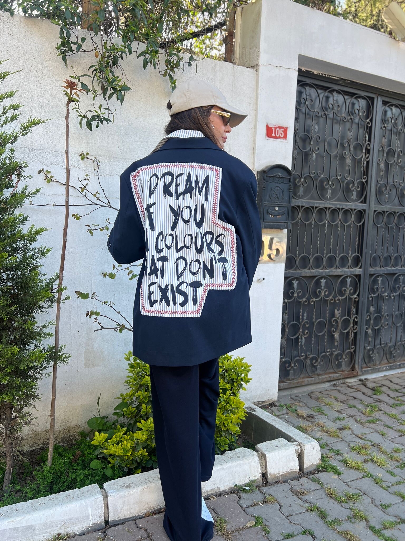 Großhändler MAXMILA PARIS - Blazer Jacke Ostin Schneider mit Mustern geschnitten
