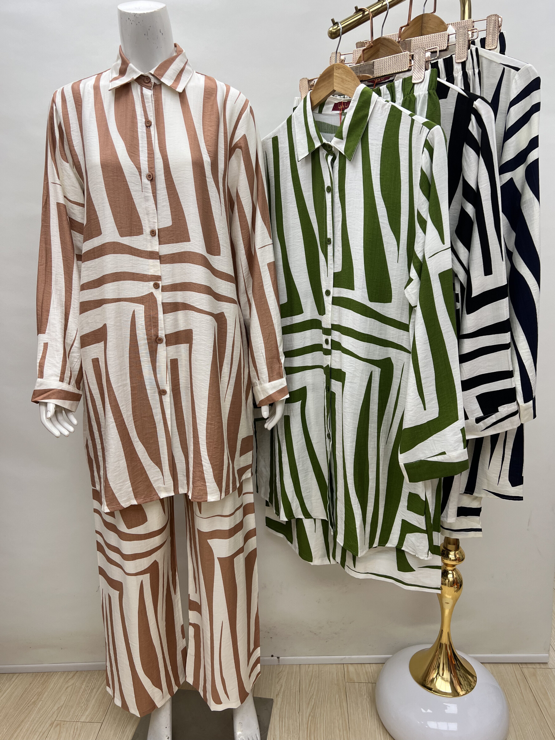 Wholesaler Medina Kingdom - Set (high + pants)