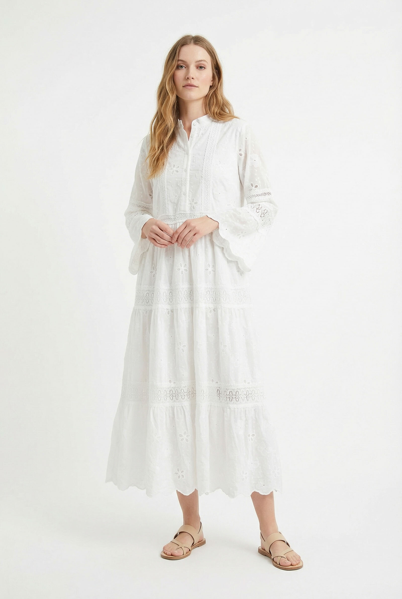 Grossista Melena Diffusion - Abito bohemien con ricamo inglese