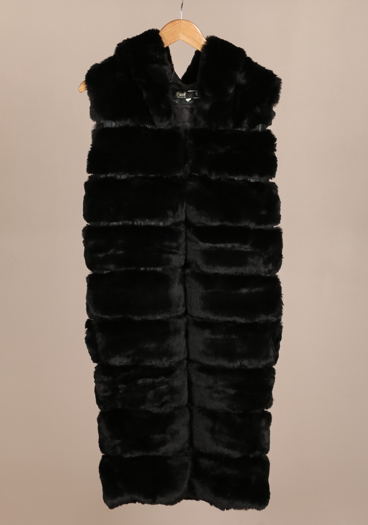 Grossiste Melena Diffusion - Veste en fausse fourrure sans manche longue avec capuche