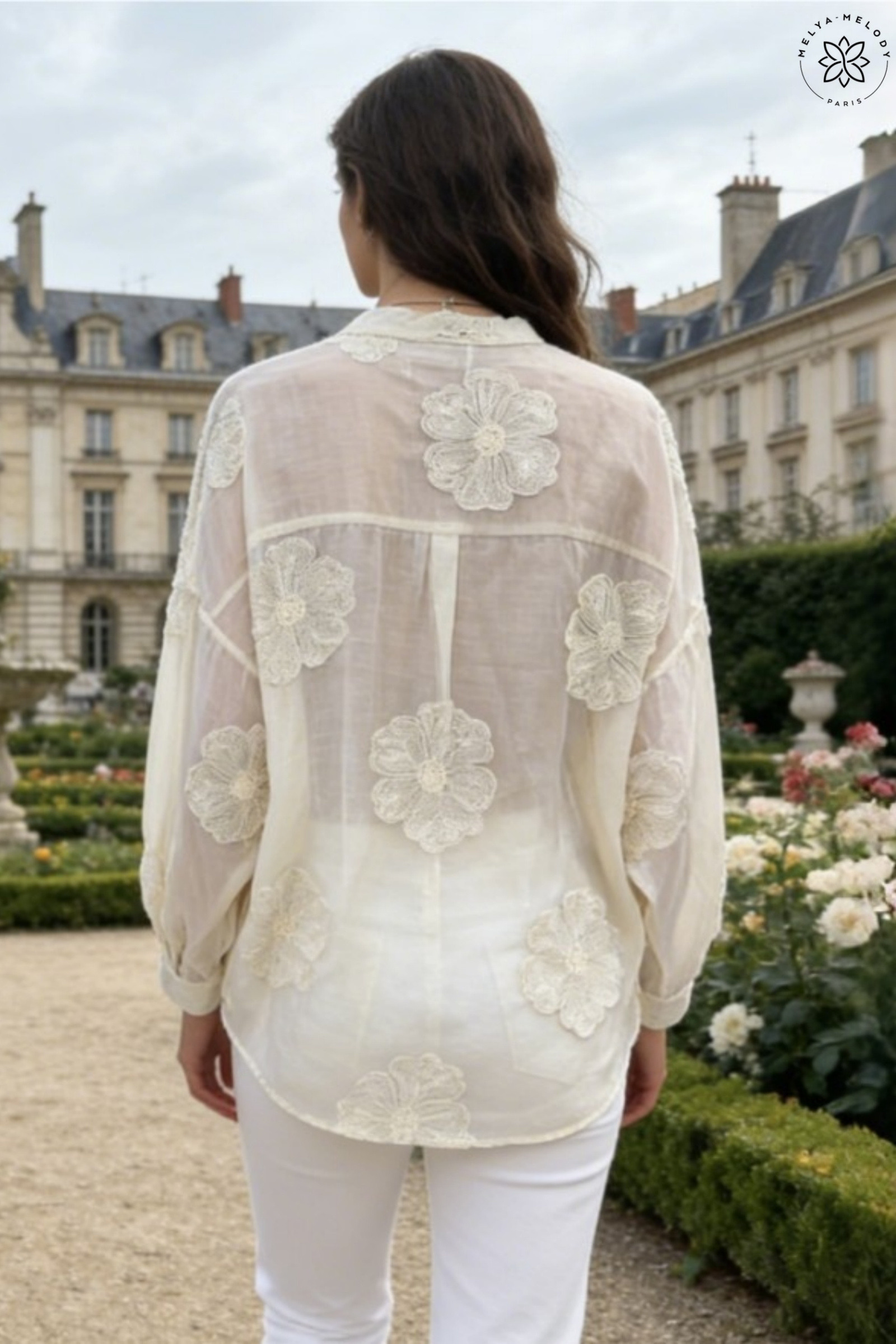 Flowy embroidered blouse with balloon sleeves - Image 13