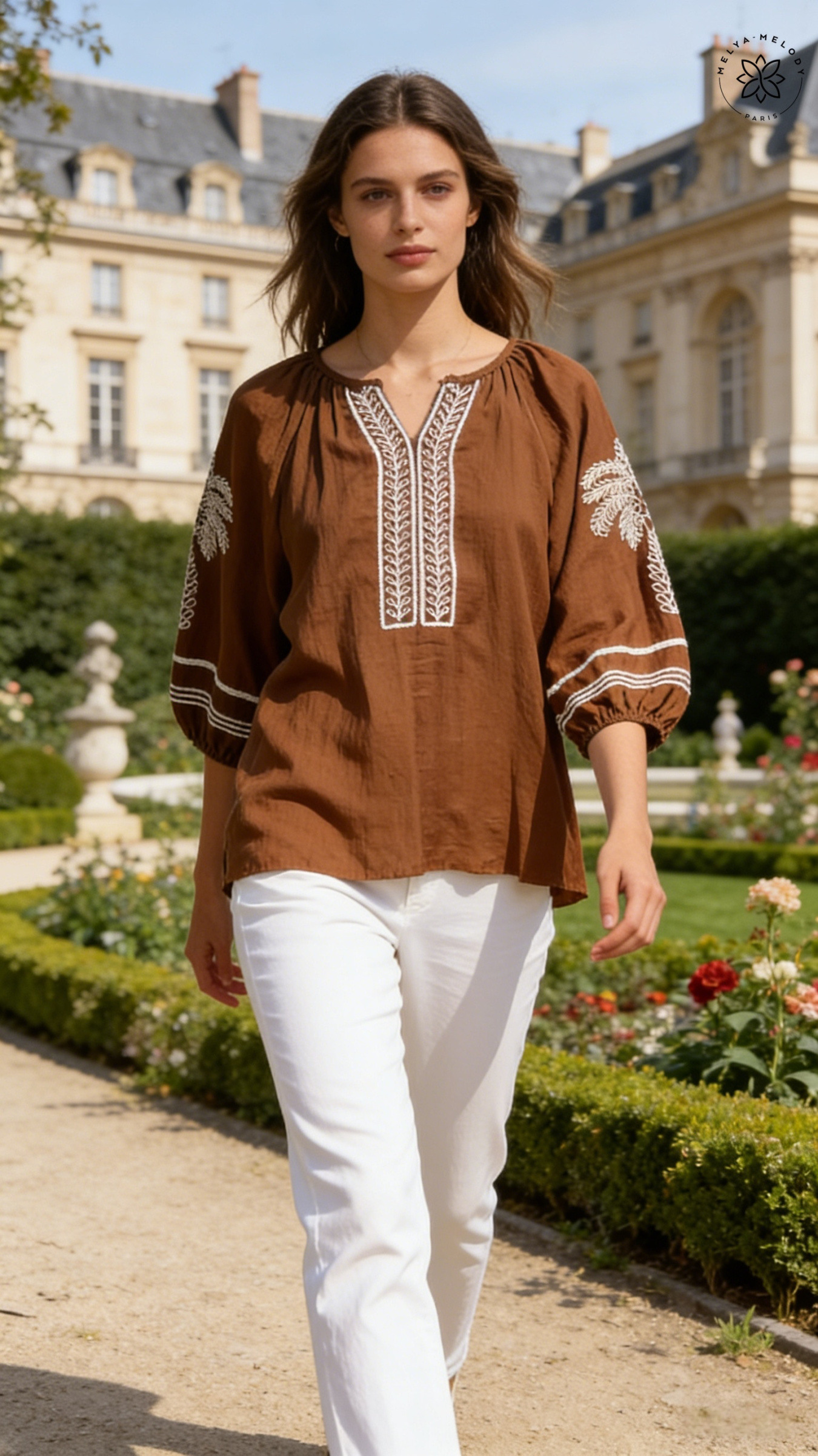 Blusa ricamata con maniche 3/4 - Image 1