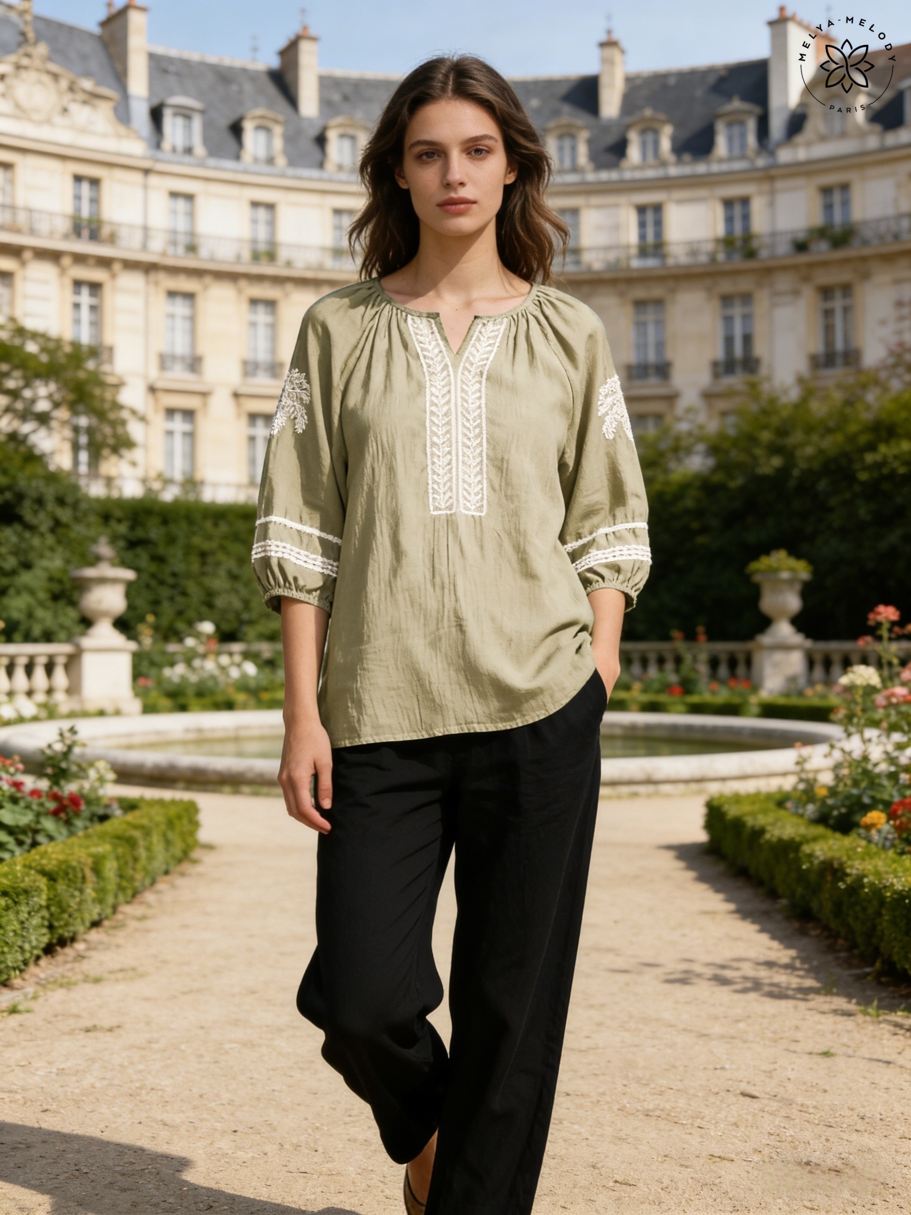 Blusa ricamata con maniche 3/4 - Image 3