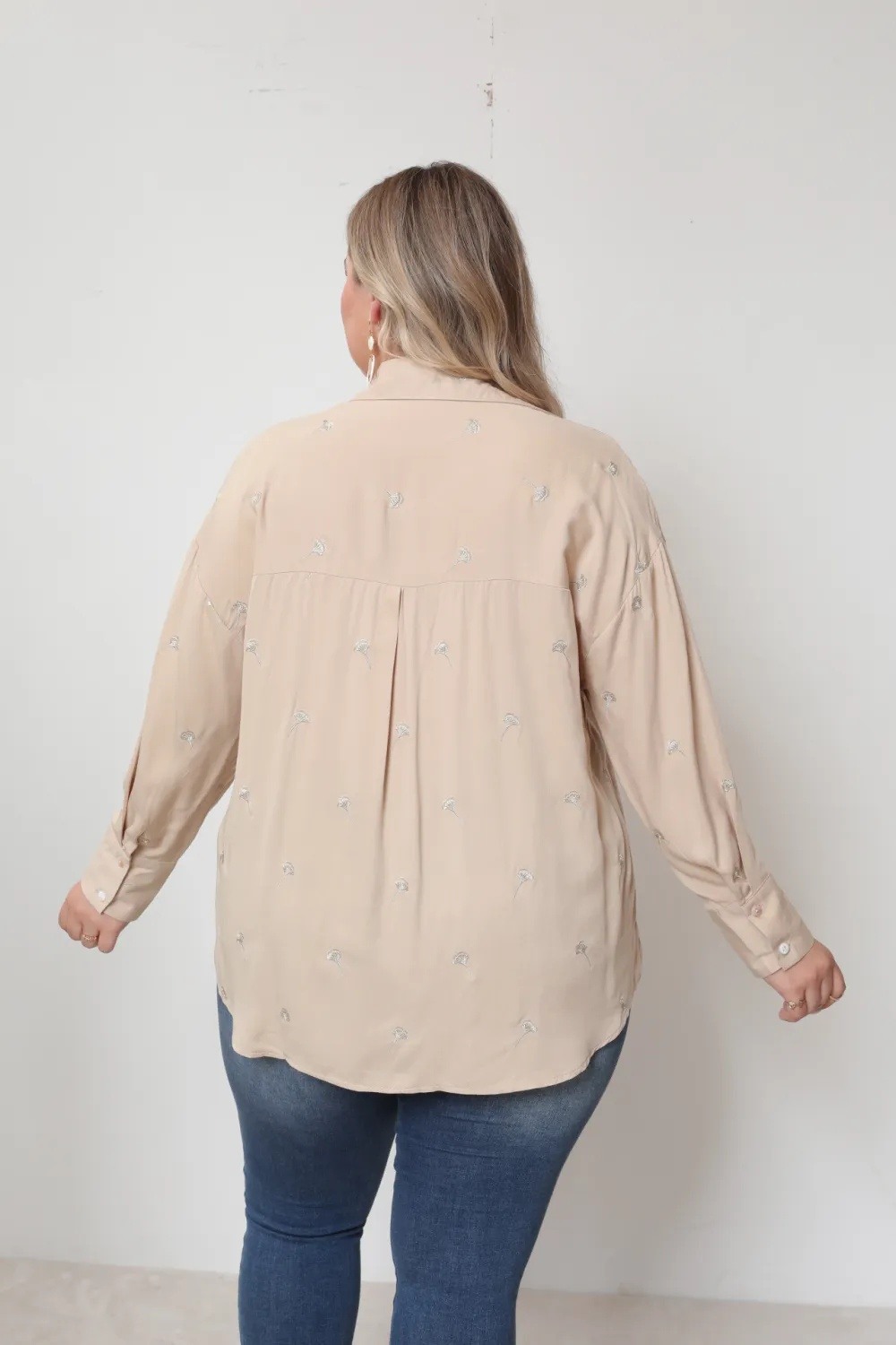 Camicia ricamata Taglia grande - Image 8