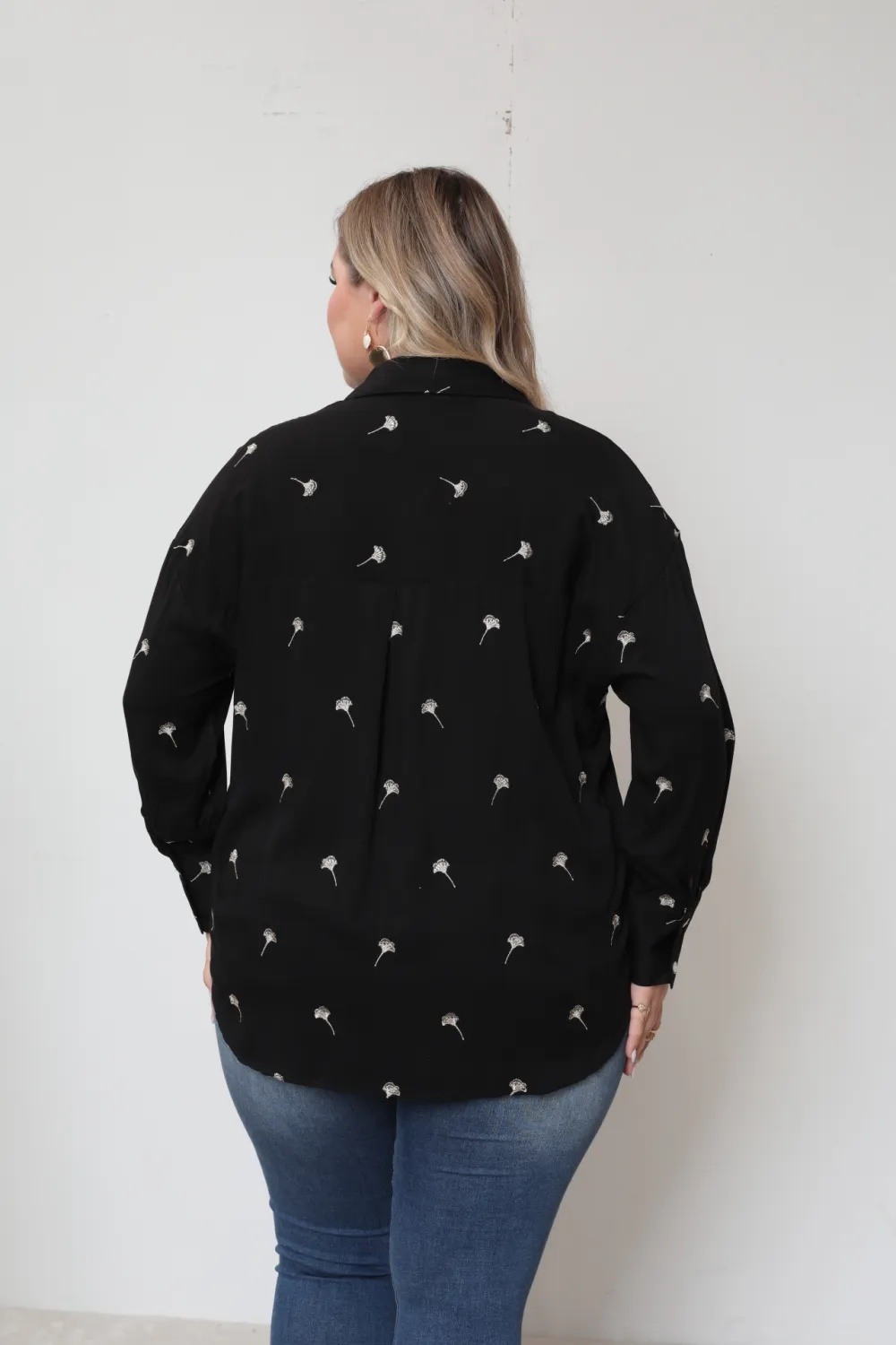 Camicia ricamata Taglia grande - Image 7