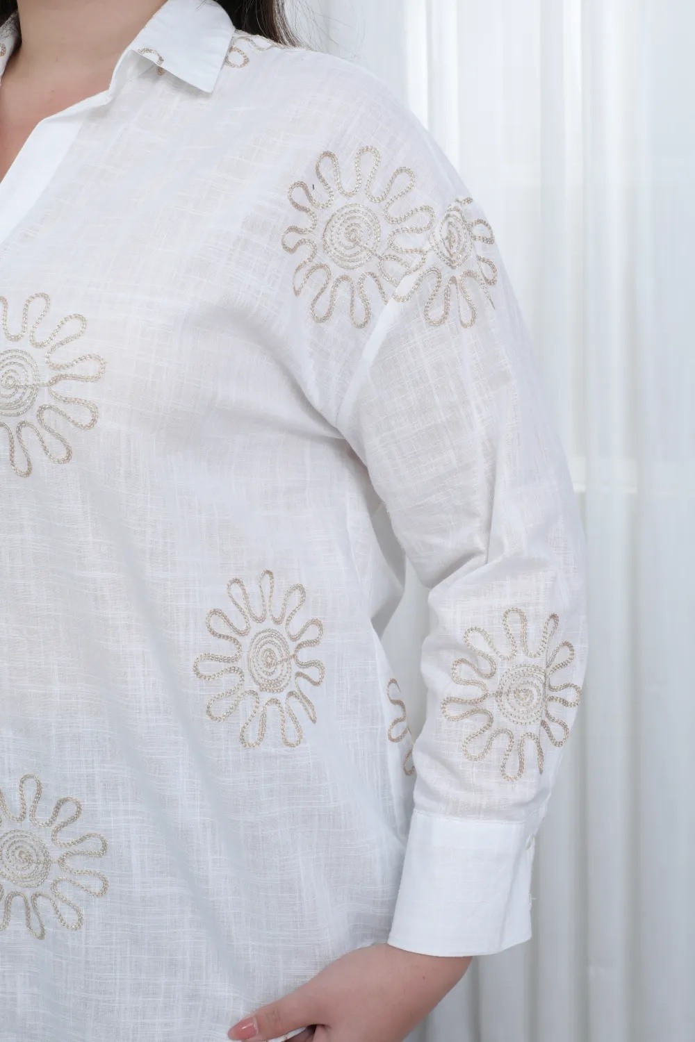 Chemise brodée Grande taille - Image 9
