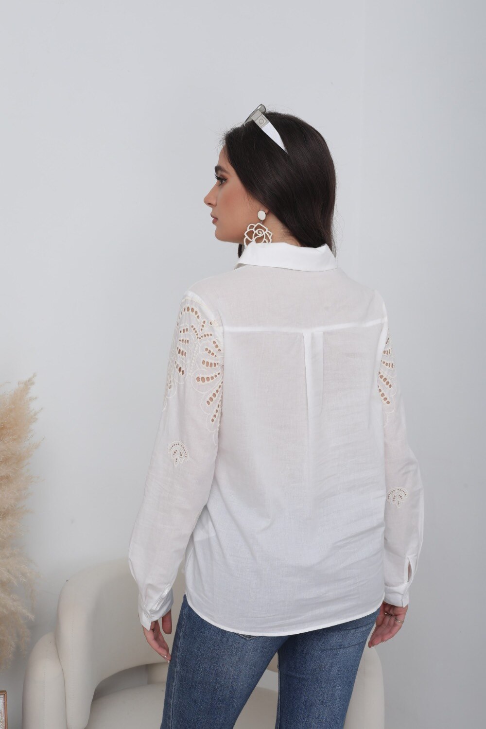 Shirt with floral embroidery - Image 13