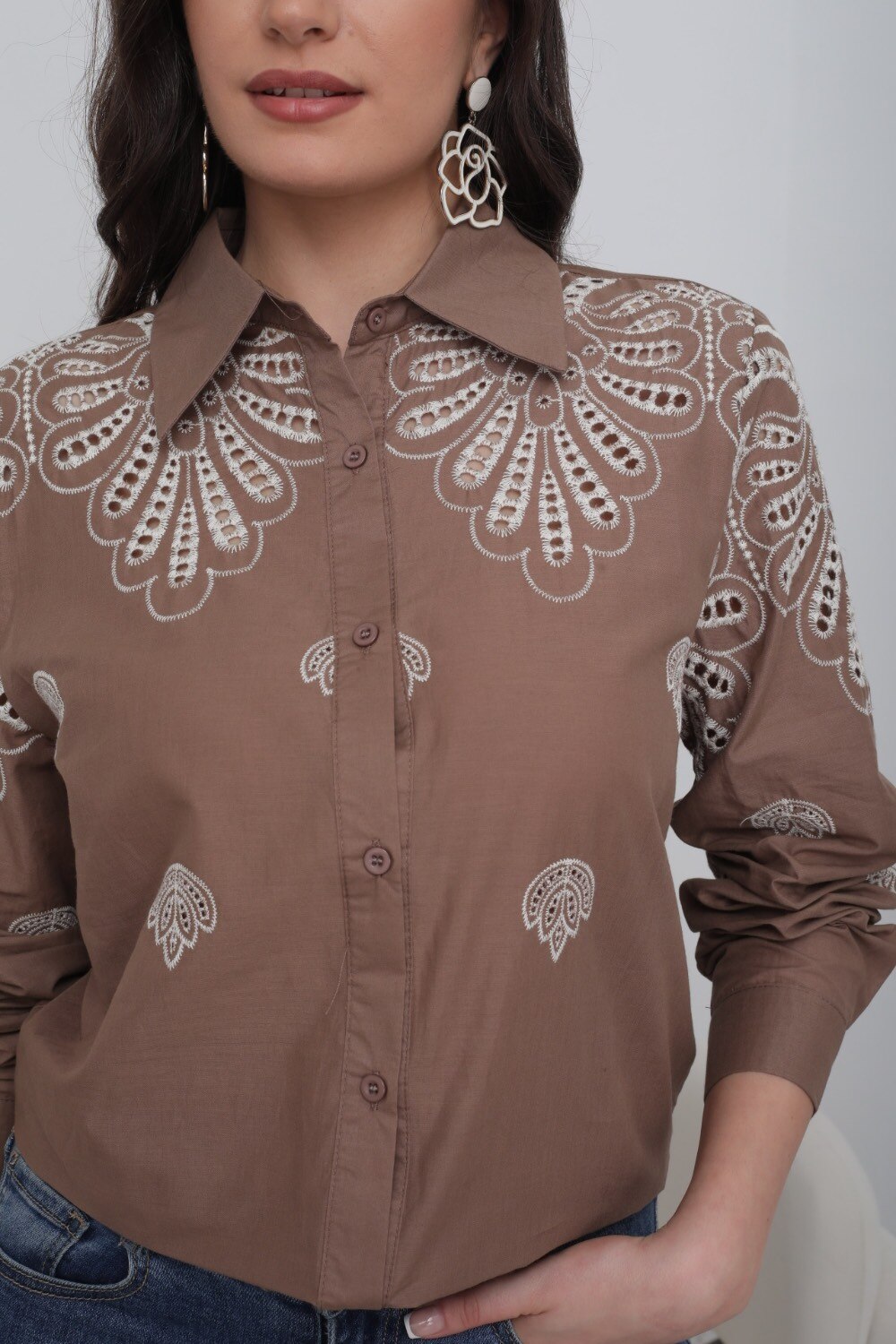 Shirt with floral embroidery - Image 7